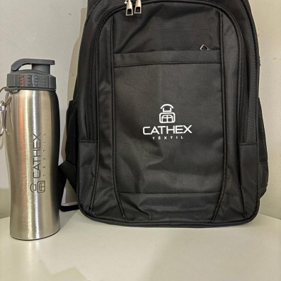 Kit Mochila e garrafa