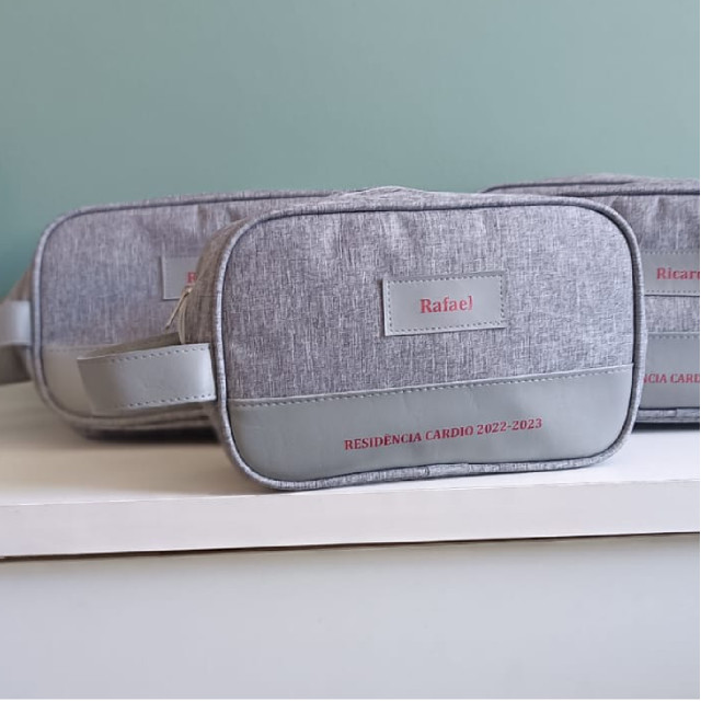 Necessaire linho e sintético personalizada 