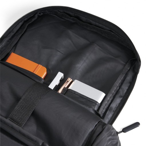 Mochila De Nylon Usb 17L Mochila De Nylon Usb 17L