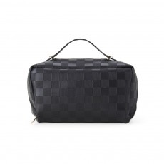 Necessaire em sintético personalizada
