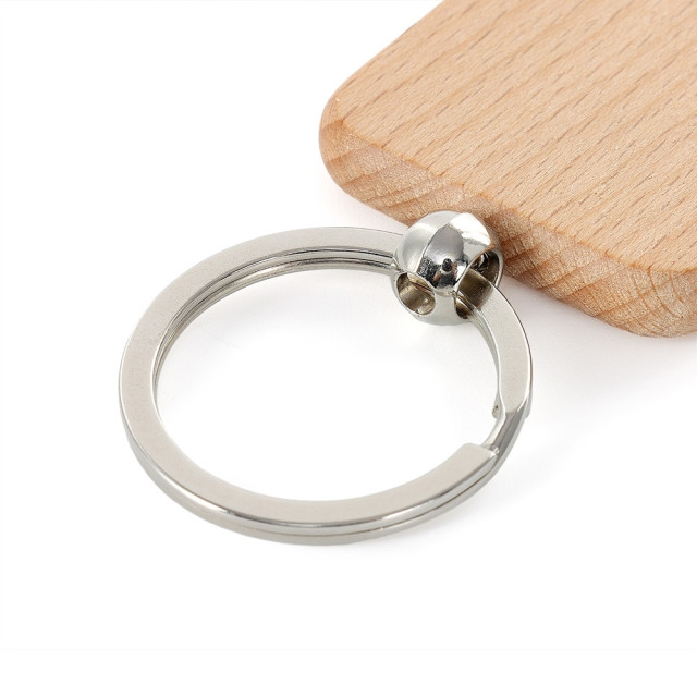 Chaveiro em madeira quadrado personalizado