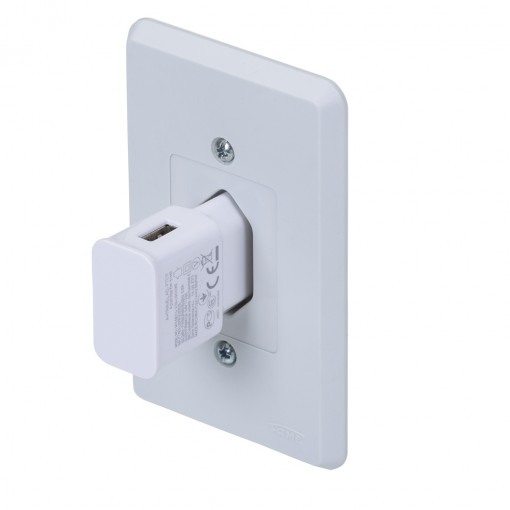 Carregador E Adaptador Tomada Com Logo Carregador E Adaptador Tomada Com Logo