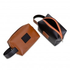 Necessaire em sintético personalizada