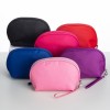 Necessaire meia lua em nylon personalizada Necessaire meia lua em nylon personalizada